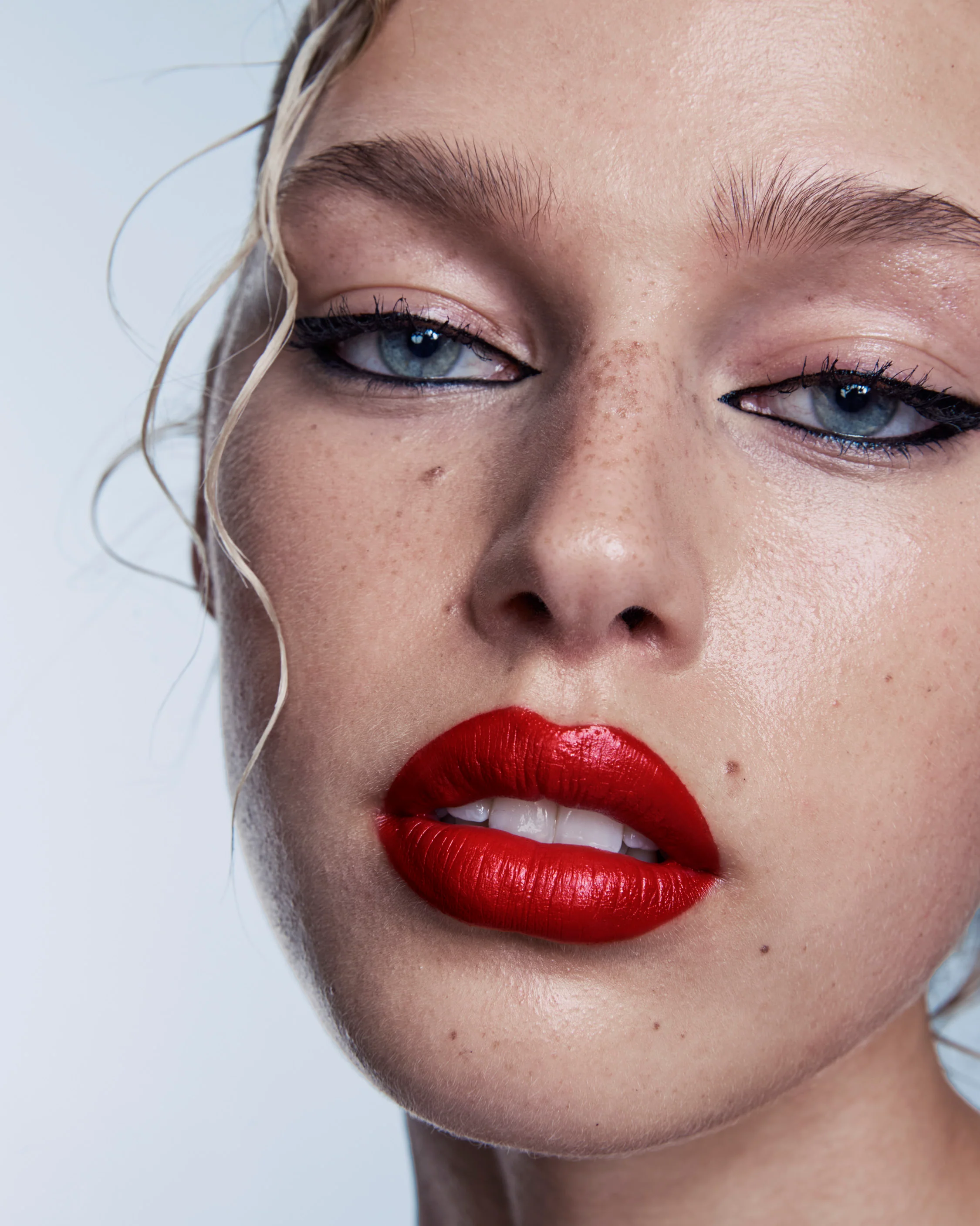 Eyeliner - Image 3